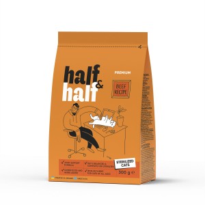 Корм сухий Half&Half для стерилізованих котів із яловичиною 300 г